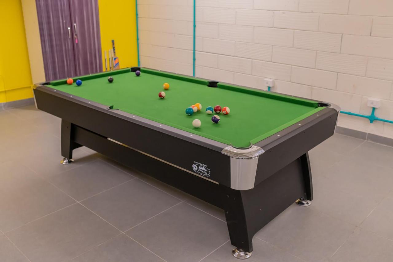 Rove By Boston Living Hostel Hyderabad Ngoại thất bức ảnh