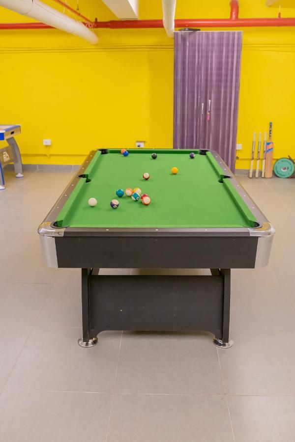 Rove By Boston Living Hostel Hyderabad Ngoại thất bức ảnh