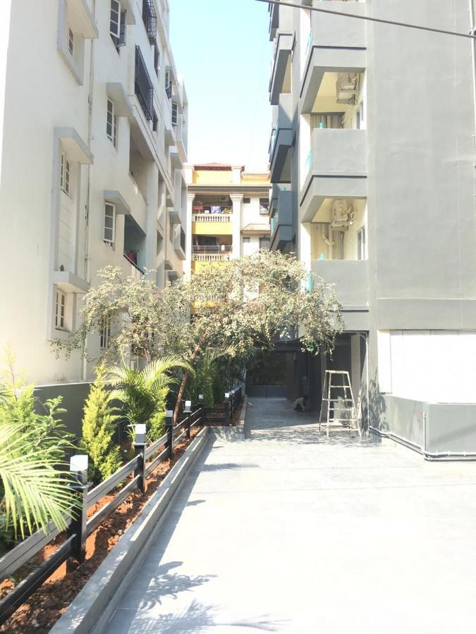 Rove By Boston Living Hostel Hyderabad Ngoại thất bức ảnh